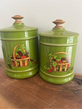 Vintage MCM Avocado/Strawberry Basket Plastic Tin Green Cannister Set of 2